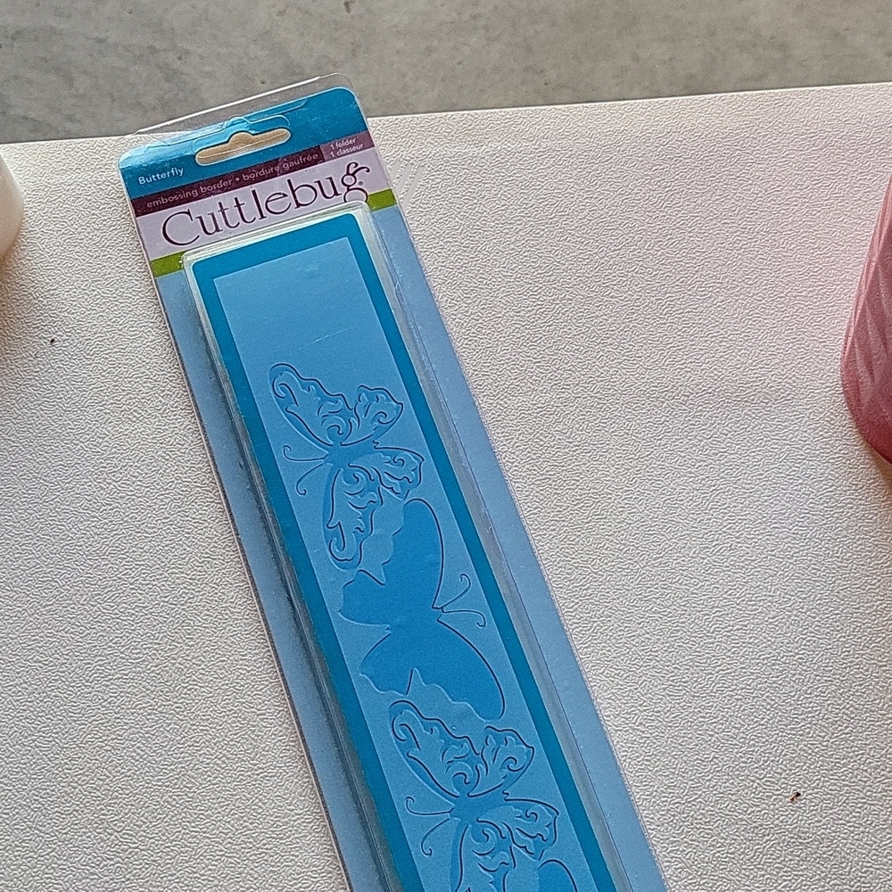 Cuttlebug Embossing Border Essentials 2" x 12"